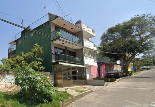 Casa En Venta De Remate Bancario, C. Nayarit, Progreso Macuiltepetl, 91130 Xalapa -jcbb2