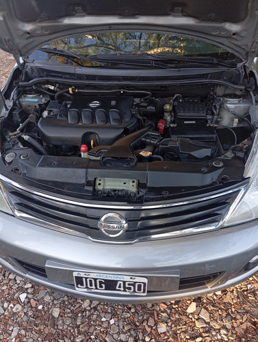 Nissan Tiida 1.8 Visia 5 p