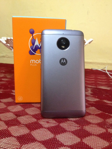 Moto E4 Plus