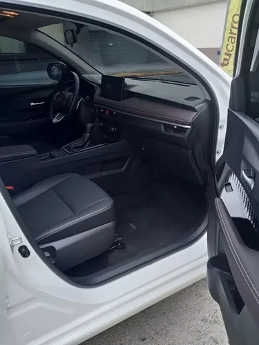 Toyota Yaris G 2024