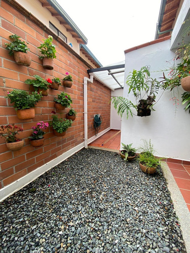 Casa Unifamiliar En Venta En La Ceja (sector Centro Comercial Viva)