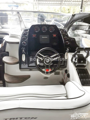 Imagem 3 de 10 de Triton 330, 2015, 2x Mercruiser 220hp - Real - Focker