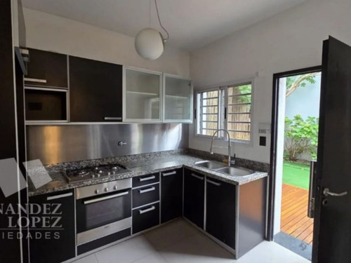Excelente Casa 4 Ambientes En Dos Plantas En Bernal Oeste