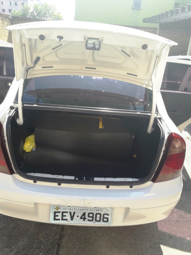 Corsa Sedan Premiun 2008/2009 1.8 Flex/gnv 5ª Geração