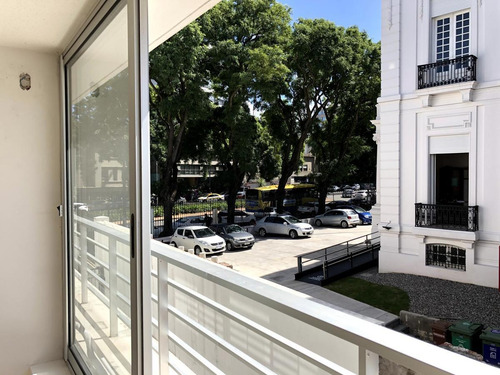 Oficina En Edificio De Oficinas Dhk - Br. Artigas Frente A La Española