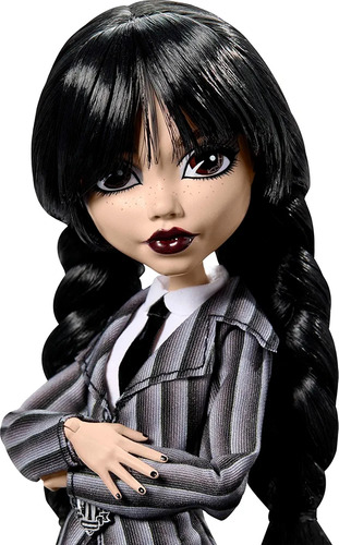 Monster High Wednesday Merlina Addams Con Uniforme