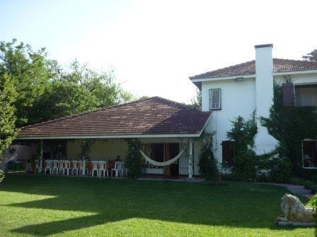 Imagen 6 de 13 de Casa Quinta Venta Lujan 4 Dormitorios Jardin Parrilla Piscina