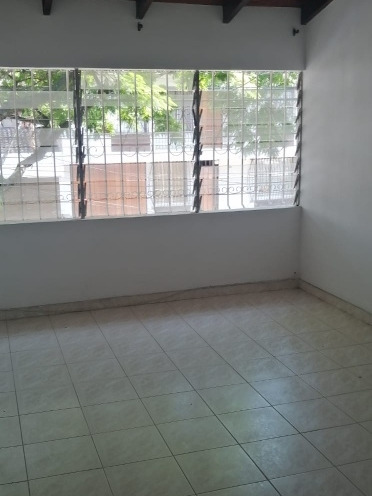 Vendo Casa En El Barrio Limonar