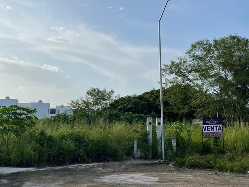 Imagen 2 de 14 de Terreno En Cerrada A La Puerta De Conkal 844.91m2 - Pueblo Conkal