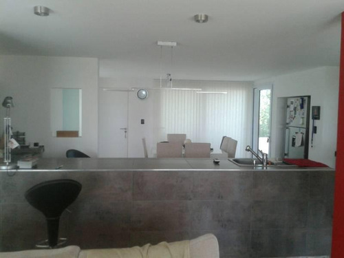 Venta- Casa Barrio Saucelito-cipolletti