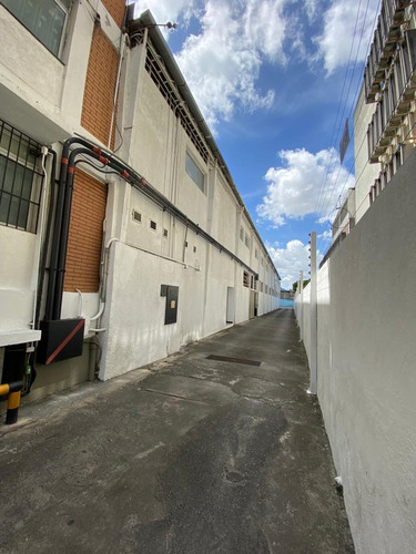 Imagen 3 de 20 de Vendo Edificio 5671mts2 Los Ruices 6154