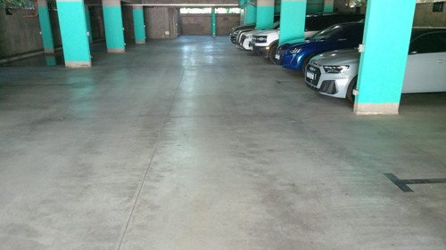 Condominio Acorus Leloir