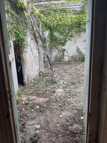 Casa Antigua, Terreno Ideal Para Construir.