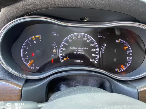 Jeep Grand Cherokee 5.7 Limited Lujo 4x4 At