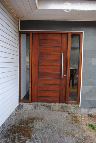 Casa En Venta De 5 Dorm. En Quilleco