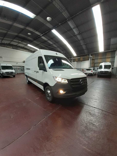 Imagen 3 de 11 de Mercedes Benz Sprinter 516 Cdi Furgón 4325 Te V2