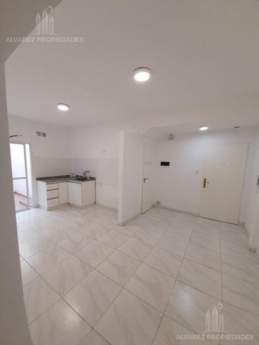 Imagen 2 de 7 de Departamento - Ciudadela