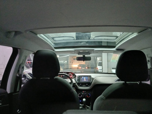 Peugeot 208 1.6 Allure
