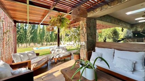 Casa En Venta En Barrio Privado Carmel