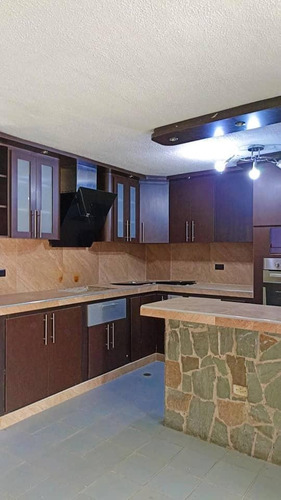 Imagen 2 de 9 de Casa En Ciudad Jardin Cagua 4 Habitaciones 3 Baños