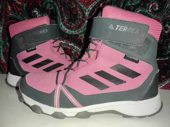 Botas adidas Terrex Snow N38. Impecables