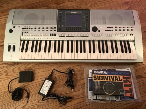 Imagen 1 de 2 de Yamaha Psr-s700 61-key Arranger Workstation Keyboard