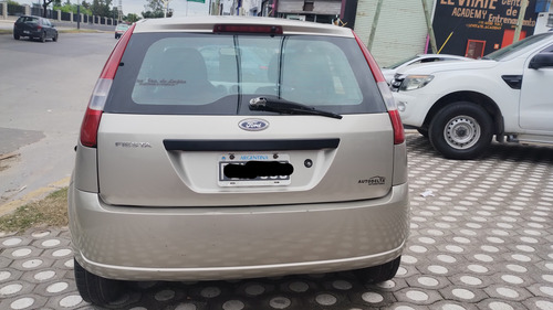 Ford Fiesta 1.6 Ambiente Plus