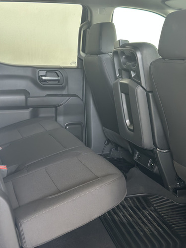 Chevrolet Silverado 5.3 V8 Custom Doble Cabina 4X4 At