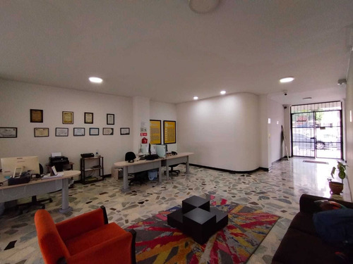 Imagen 10 de 19 de Local En Venta Av. 30 De Agosto 4850568