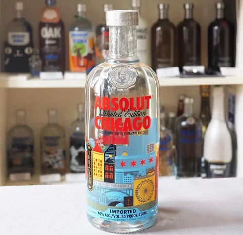 Absolut Chicago ( Olive & Rosemary ) Plaza Serrano