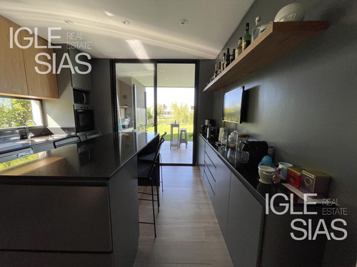 Casa Al Lago En Venta San Rafael, Villanueva