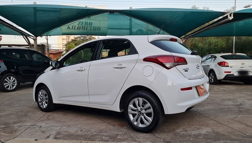 Imagem 5 de 13 de Hb20 Hatch Confort Plus At 1.6 Flex Branco 2019