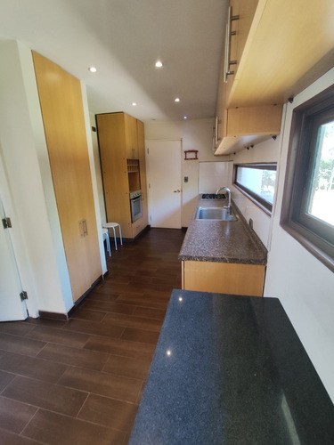 Se Vende Hermosa Casa En Loteo Las Hacienda Las Vizcachas..