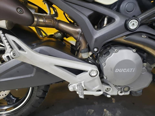 Ducati Monster 696 - 2012 - Km 37.000