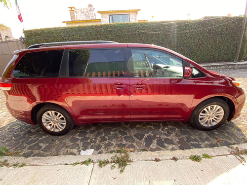 Toyota Sienna 3.5 Xle Mt