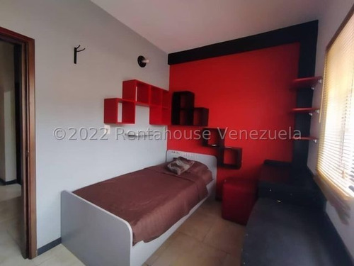 Imagen 10 de 20 de Townhouse En Alquiler Trigal Norte Valencia 23-1800 Rentahouse