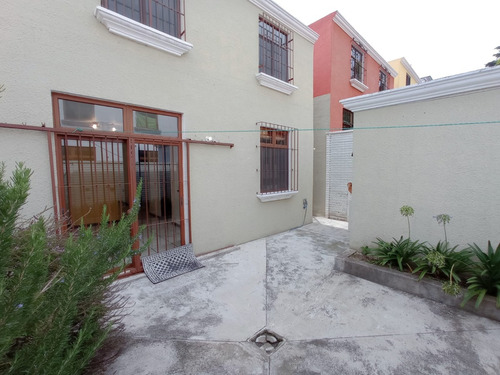 Imagen 23 de 30 de Vendo Hermosa Casa, Ubicada En Sector Preferencial De Alta Plusvalia Y Seguridad, Excelente Condiciones Rodeada De Naturaleza