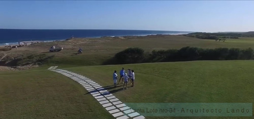 Terreno En Barrio Cerrado Al Mar- Uruguay