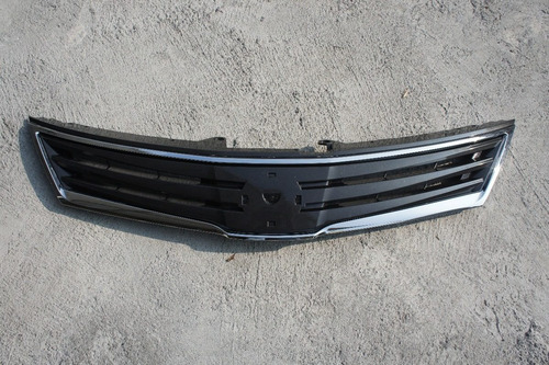 Imagen 1 de 7 de Parrilla Para Nissan Tiida 07 2008 2009 2010 2011 2012 2013