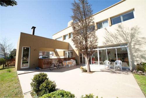 Imagen 1 de 30 de Casa En Venta.