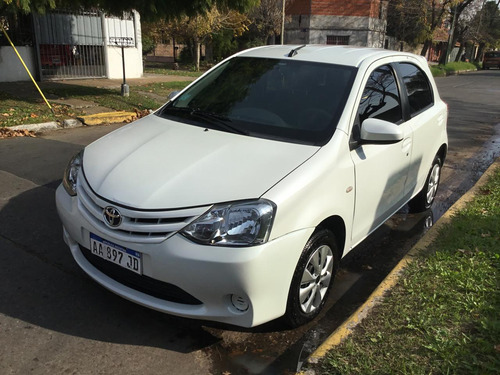 Toyota Etios 1.5 Xs