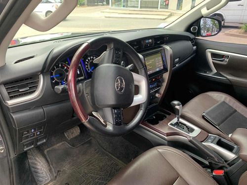 Toyota Sw4 2.8 Srx 177cv 4x4 7as At 2017