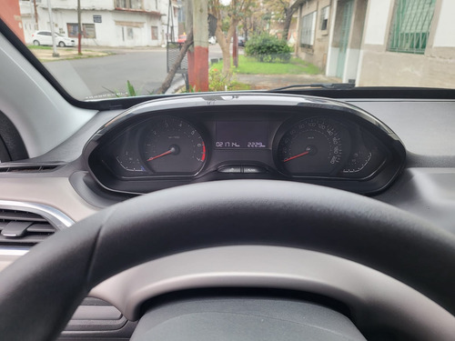 Peugeot 208 1.6 Allure