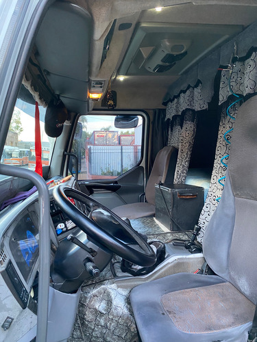 Renault Premium 370