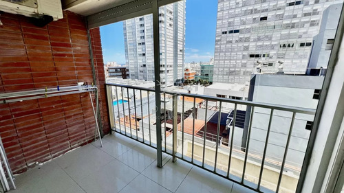 Oportunidad Reciclada - 1 Dormitorio En Edificio Kennedy