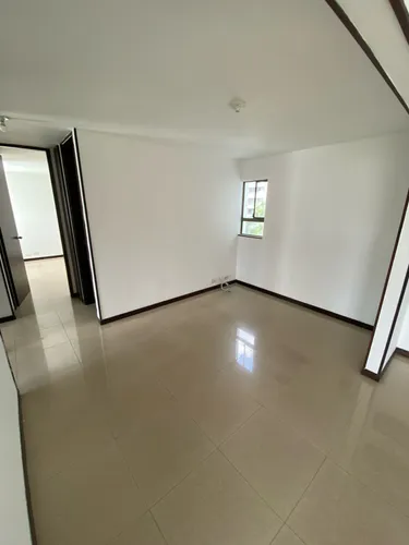 Apartamento En Arriendo En Urbanización La Flora. Cod A11591