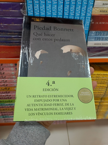 Libro Qué Hacer Con Estos Pedazos - Piedad Bonnett