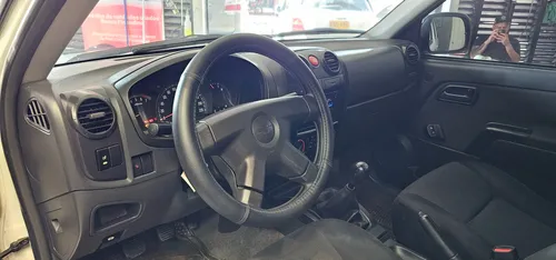 Chevrolet LUV 2.4 Dmax 2