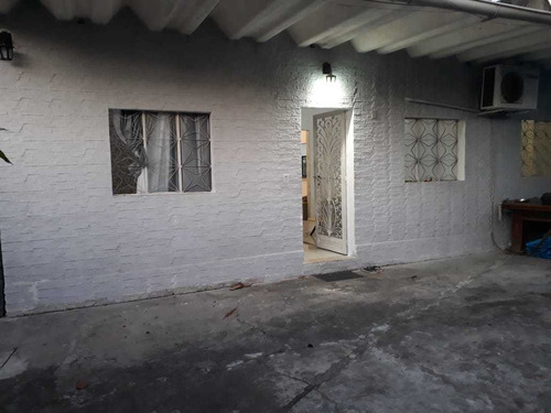 Imagem 11 de 14 de Casa 3 Quartos Com Piscina Em Sepetiba