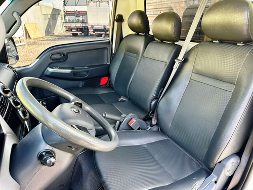 Kia Bongo 2.5 K2500 4X2 Rs Turbo S/ Carroceria 2P